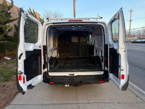 2015 Ford Transit-250 Base