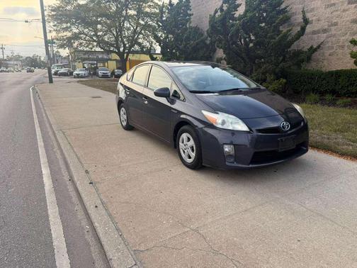2010 Toyota Prius III