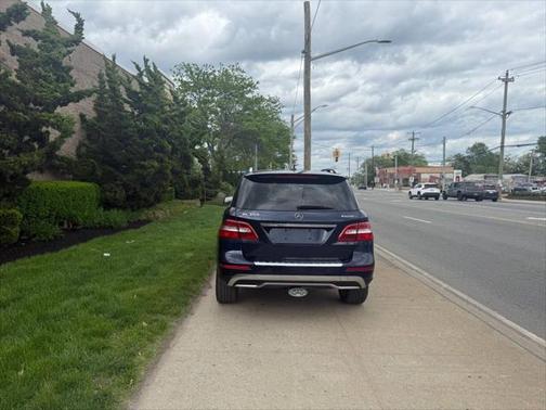 2015 Mercedes-Benz M-Class ML 350 4MATIC AWD 4dr SUV