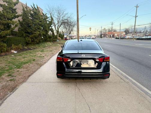 2020 Nissan Altima 2.5 S 4dr Sedan