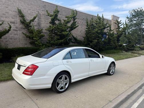 2013 Mercedes-Benz S-Class S 550 4MATIC AWD 4dr Sedan