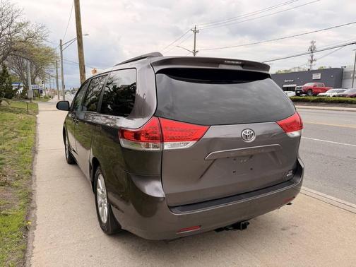 Brown 2012 Toyota Sienna LE