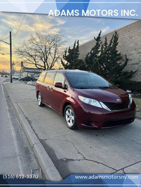 2011 Toyota Sienna LE
