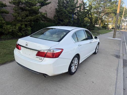 White 2013 Honda Accord EX-L
