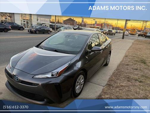 2021 Toyota Prius LE