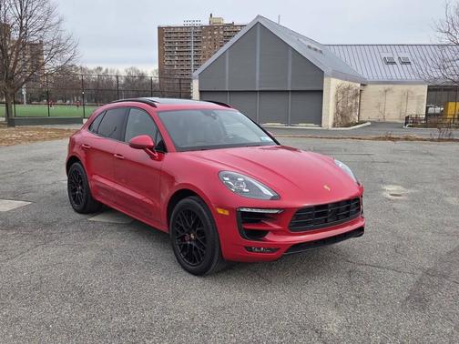 2017 Porsche Macan GTS