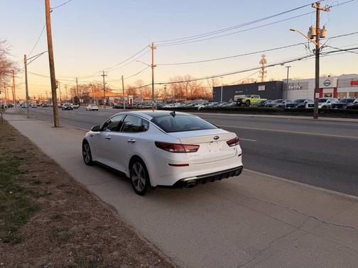 2019 Kia Optima S