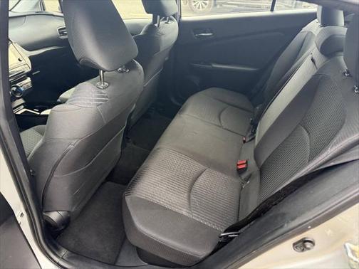 2016 Toyota Prius Three