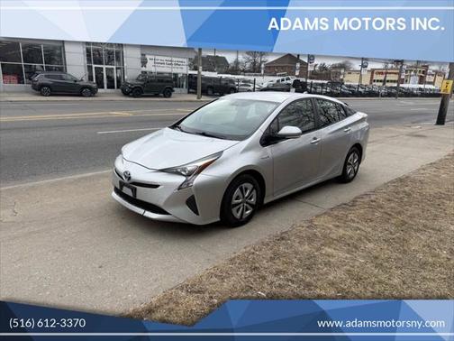2016 Toyota Prius Three