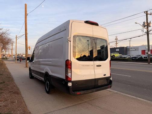 2018 Ford Transit-250 Base