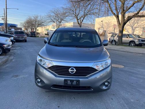 Photo 4 of 31 of 2016 Nissan Quest SV