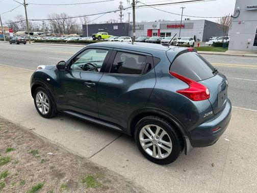 2011 Nissan Juke SL AWD 4dr Crossover