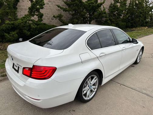 White 2015 BMW 528 528i xDrive AWD 4dr Sedan