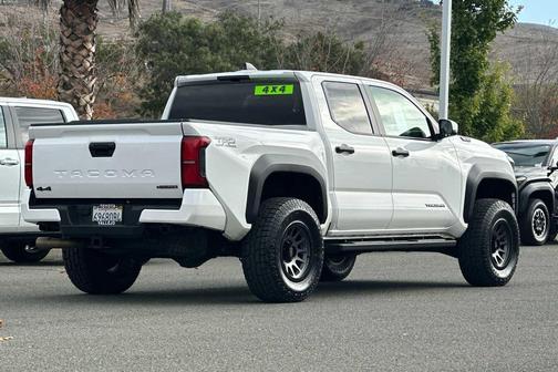 2024 Toyota Tacoma TRD Off Road
