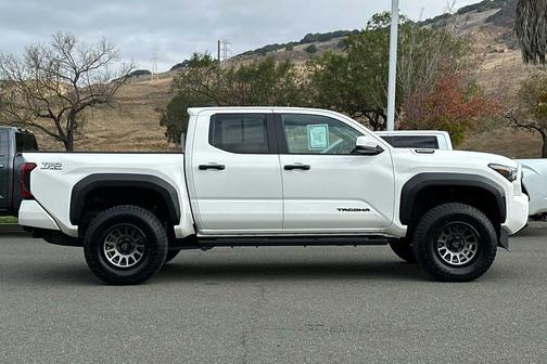 2024 Toyota Tacoma TRD Off Road
