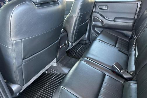 Super Black 2022 Nissan Frontier PRO-X