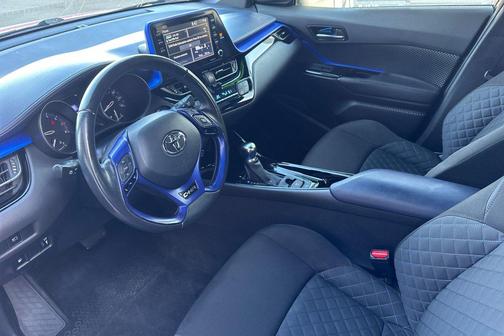 2020 Toyota C-HR XLE