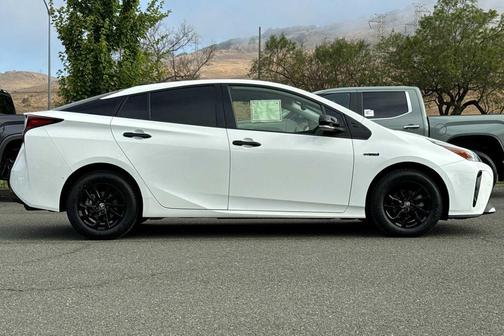 2022 Toyota Prius L