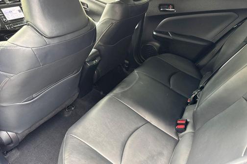 2022 Toyota Prius L