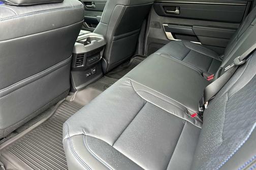 2026 Toyota Tundra Hybrid Platinum