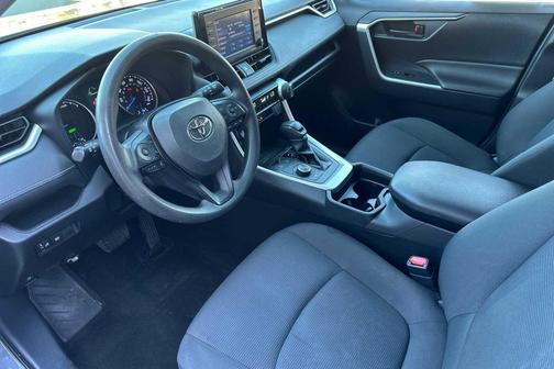 2020 Toyota RAV4 Hybrid LE