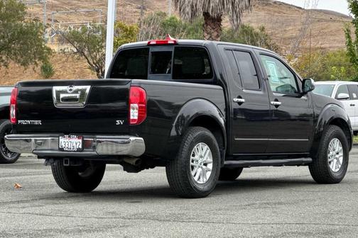 2016 Nissan Frontier SV