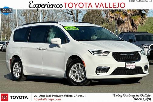 2022 Chrysler Pacifica Touring L