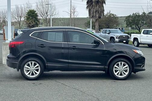 2018 Nissan Rogue Sport SV