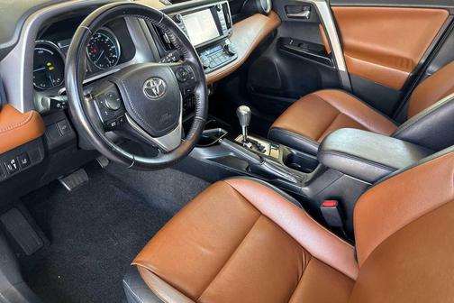 2017 Toyota RAV4 Hybrid Limited