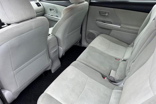 2014 Toyota Prius v Two