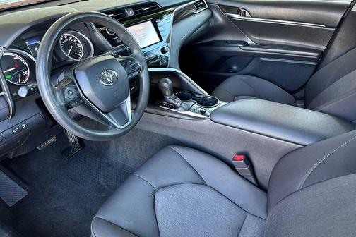 2018 Toyota Camry Hybrid SE
