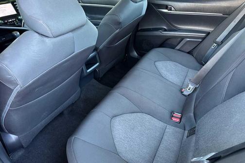 2018 Toyota Camry Hybrid SE