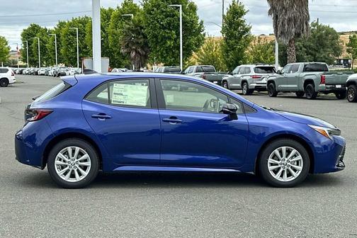 Blue Crush Metallic 2026 Toyota Corolla SE