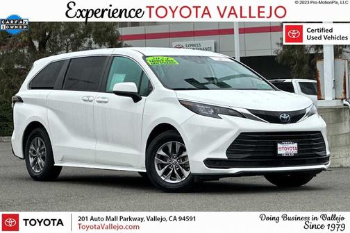 2024 Toyota Sienna LE