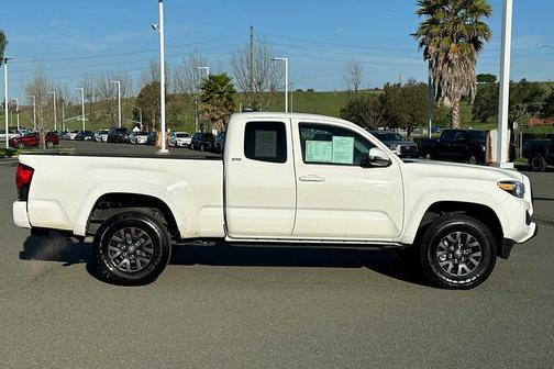 2021 Toyota Tacoma SR