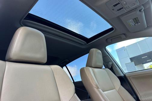 Blizzard Pearl 2013 Toyota RAV4 Limited