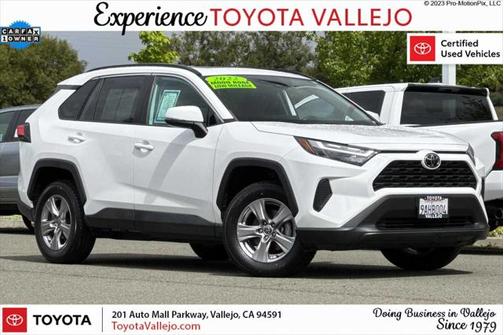 2022 Toyota RAV4 XLE
