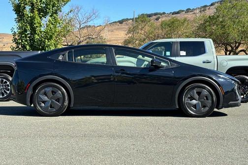 2024 Toyota Prius LE