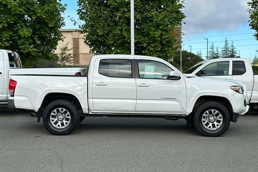 Super White 2017 Toyota Tacoma SR5