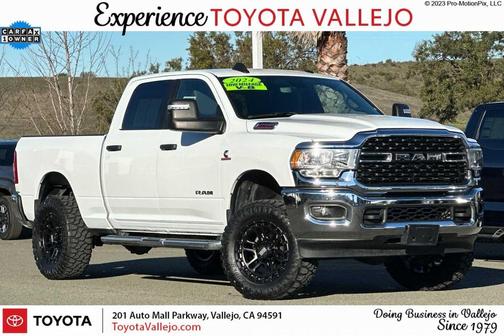 2024 RAM 2500 Big Horn Crew Cab 4x4 6'4' Box