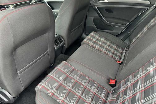 2018 Volkswagen Golf GTI 2.0T S 4-Door