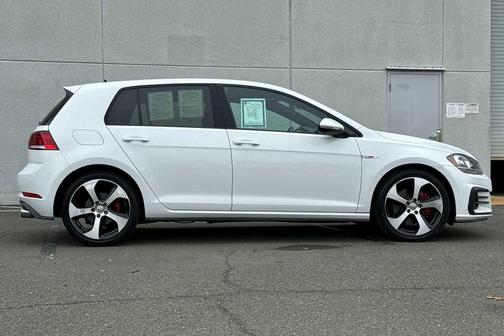 2018 Volkswagen Golf GTI 2.0T S 4-Door