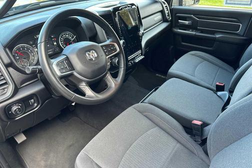 2024 RAM 2500 Big Horn Crew Cab 4x4 6'4' Box