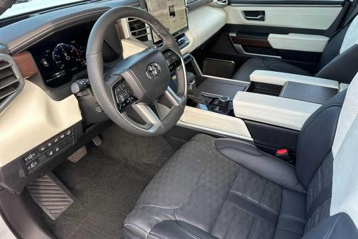 2024 Toyota Sequoia Capstone