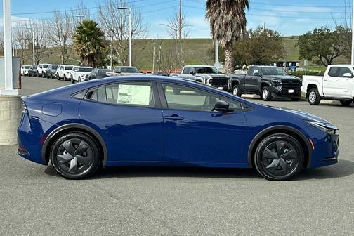 2026 Toyota Prius Plug-In Hybrid SE