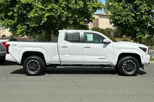 Ice Cap 2024 Toyota Tacoma TRD Sport