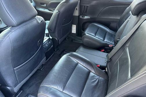 2017 Toyota Sienna SE Premium