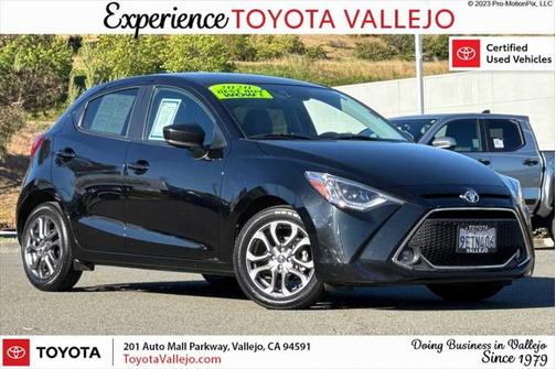 2020 Toyota Yaris Sedan XLE