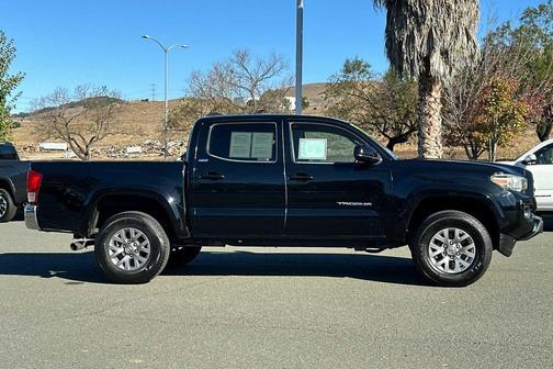2016 Toyota Tacoma SR5