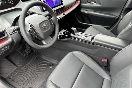 2025 Toyota Prius L